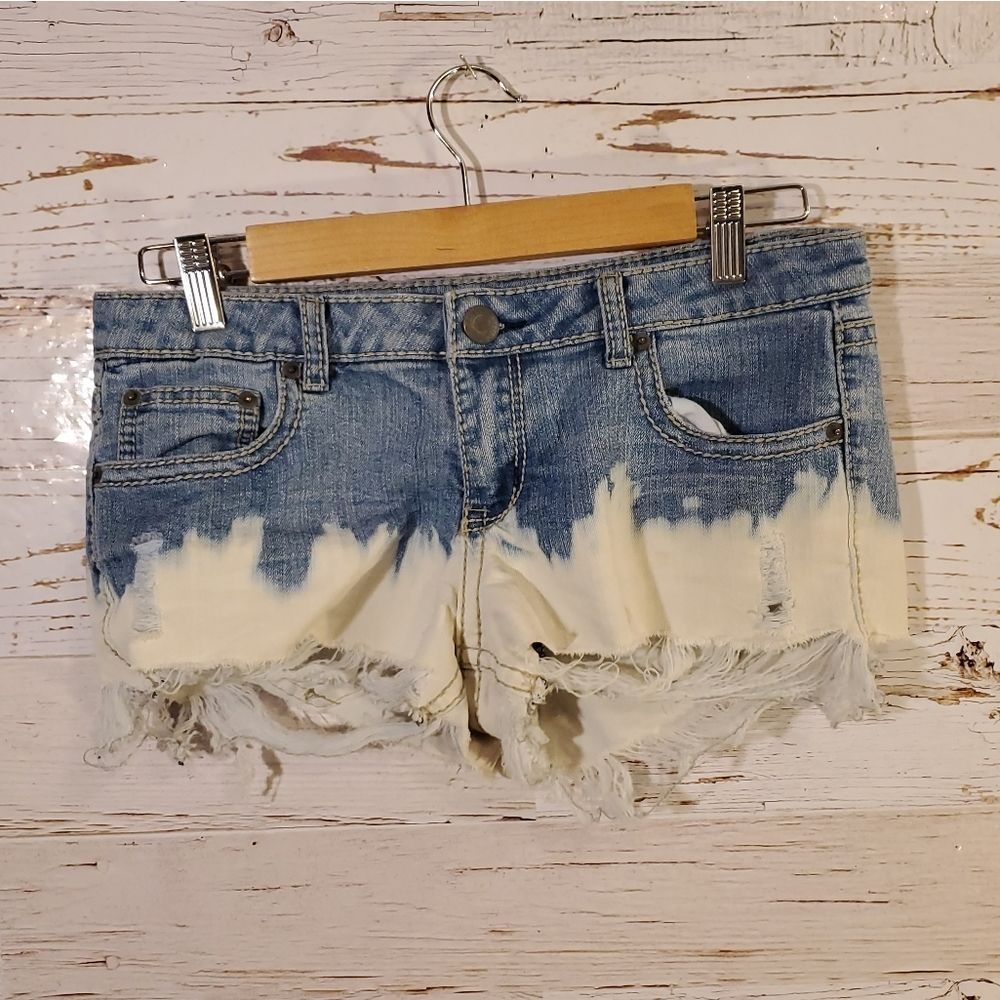 Mossimo Supply Co distressed jean shorts